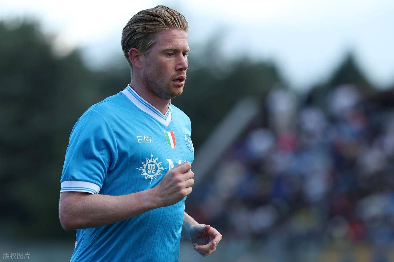 扑克中局势变化怎么看（如何解读扑克牌局的局势变化）